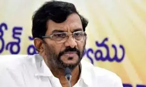 MLA Somireddy felicitates Venkatachalam PHC staff