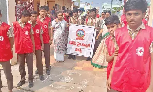 Students spread awareness against drug abuse