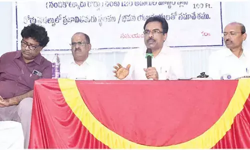 Civic commissioner assures fair compensation, seeks public support