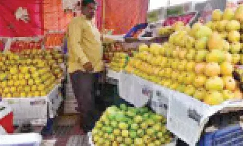 Mangoes make an early arrival at Monda Market