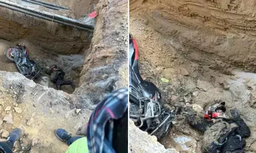 Delhi Man Dies After Falling Into Open Jal Board Pit, Body Recovered After Overnight Search