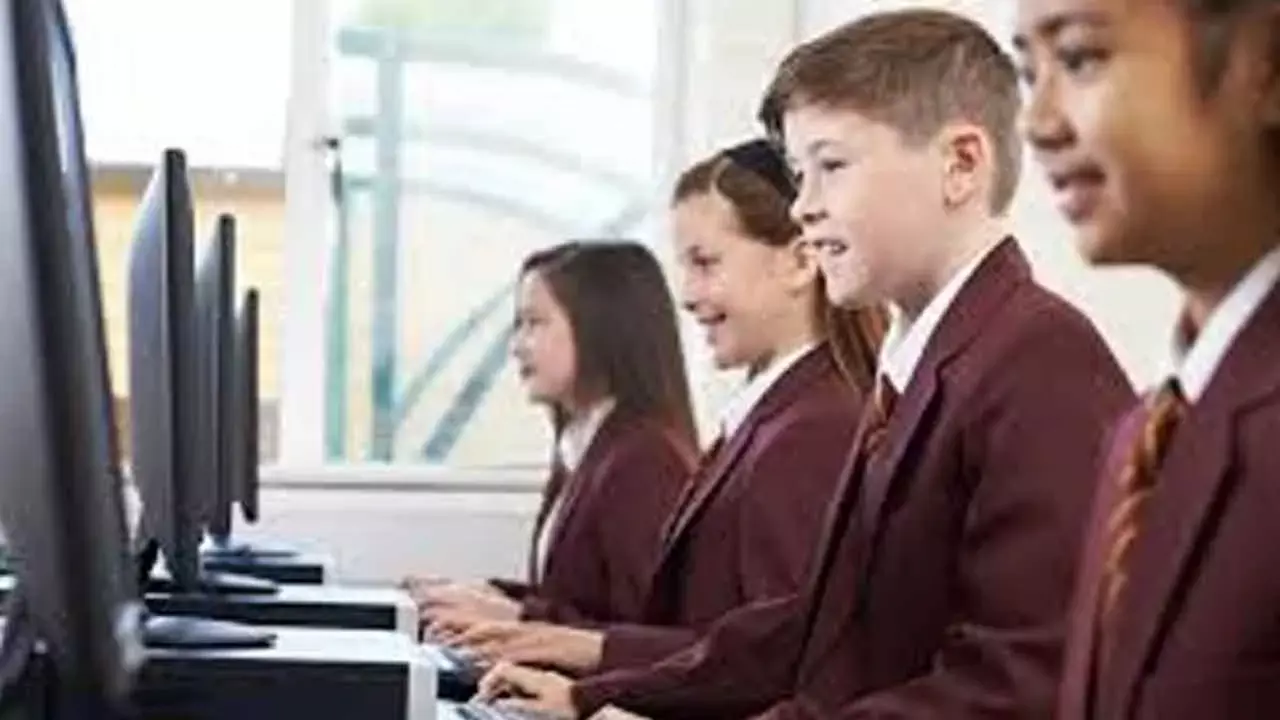 10 essential digital literacy skills for students in 2026