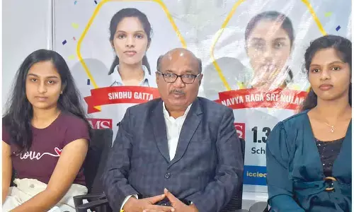 Two city students secure scholarships