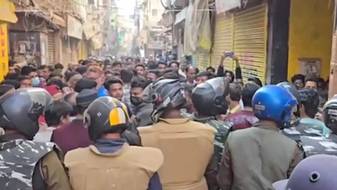 Tensions flare in Varanasis Dal Mandi as demolition drive triggers protests Tensions flare in Varanasis Dal Mandi as demolition drive triggers protests