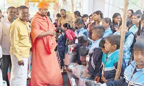 Children’s market at Shravanabelagola school promotes real-world learning