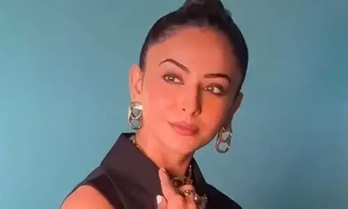 Rakul Preet Singh gives a glimpse of her rehearsal for Pati Patni Aur Woh Do song