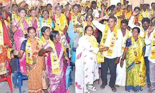Several families join JSP and TDP
