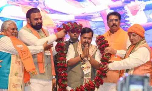BJP felicitates national president Nitin Nabin at Patna’s Bapu Auditorium