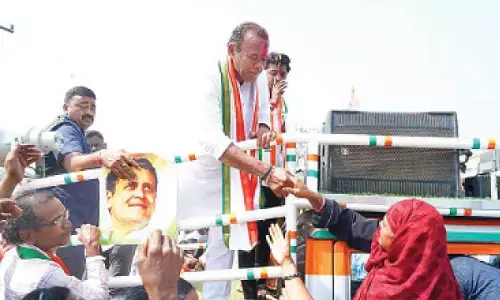 Municipal Elections: Komatireddy promises all-round  development of Nalgonda