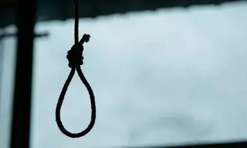 Siddipet: Young lovers die by suicide