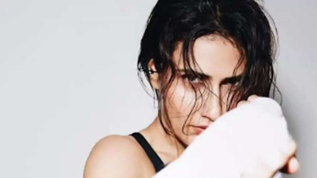Fatima Sana Shaikh’s bold boxing look attracts