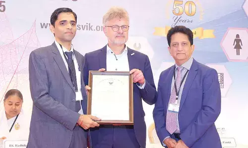 Associate Professor bags VASVIK Award