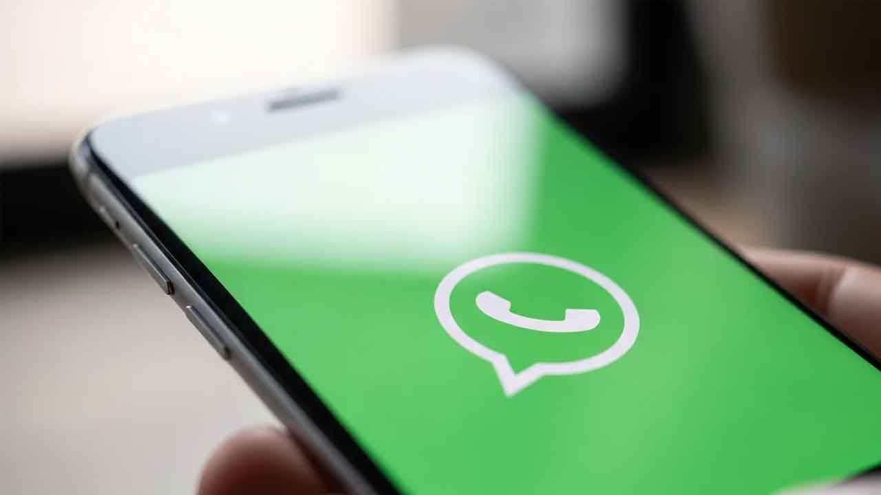 Russia Accused of Attempting Full WhatsApp Block to Promote State App MAX