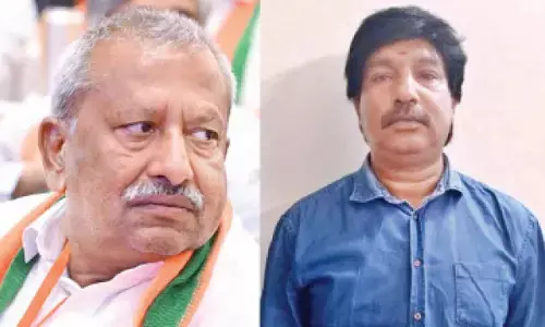 Better for BJP MLA to surrender, says Parameshwara