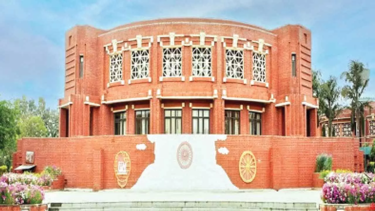 Pradhan launches 3 new AI courses to be offered by IIM Lucknow Pradhan launches 3 new AI courses to be offered by IIM Lucknow