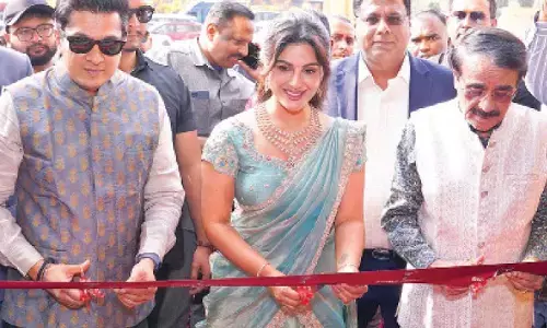 Bhima Jewels opens new outlet at Kondapur