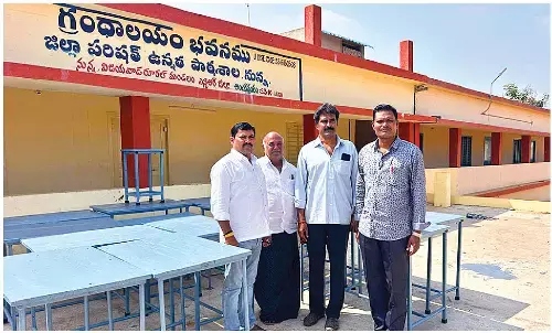 Alumni gift 15 tables to Nunna ZPHS