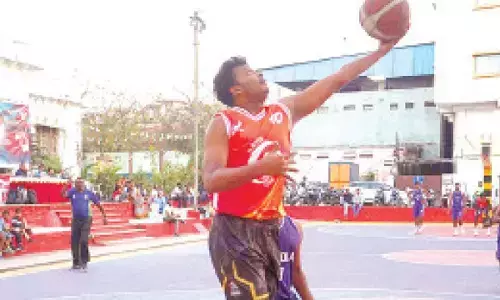 6th SVK Memorial Basketball tourney:  G9 cruise past Loyola Academy