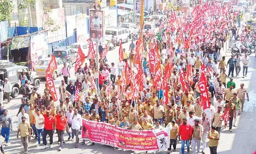 United struggle key to save labour laws: CPI