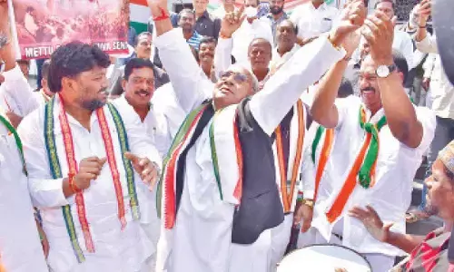 Congress wins landslide in civic polls