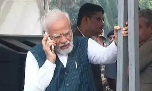 Modi calls up Tarique Rehman