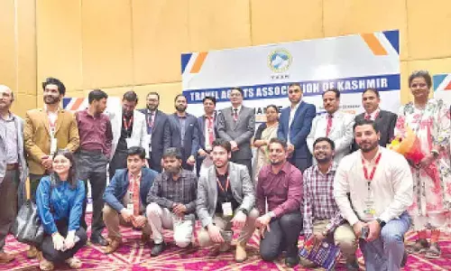 Kashmir–Telangana travel agents strengthen tourism ties