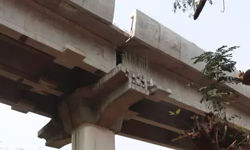 Metro pillar collapse: MMRDA fines contractor Rs 5 crore, consultant Rs 1 crore
