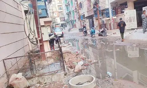 Sewage overflow on road poses a health hazard in Paramount Hills