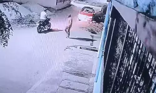 Shivaratri eve chain snatching sparks panic in Doddaballapur Shivaratri eve chain snatching sparks panic in Doddaballapur