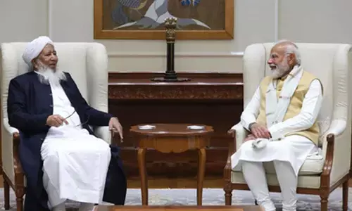 PM Modi discusses minority welfare with Indian Grand Mufti​