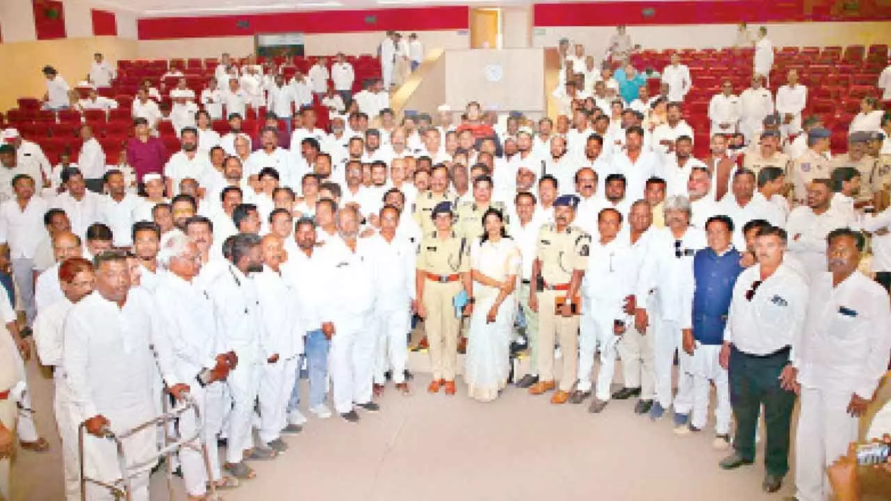 Peace committees vital for communal harmony: Sajjanar Peace committees vital for communal harmony: Sajjanar