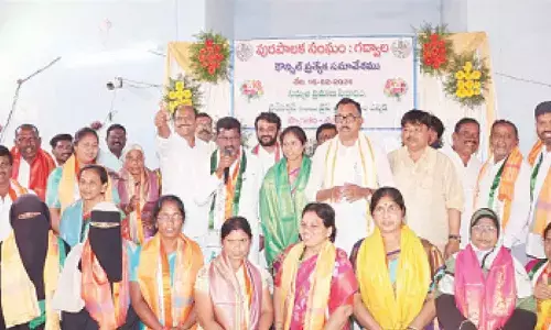 Jayalakshmi is chairperson of Gadwal Municipal Council
