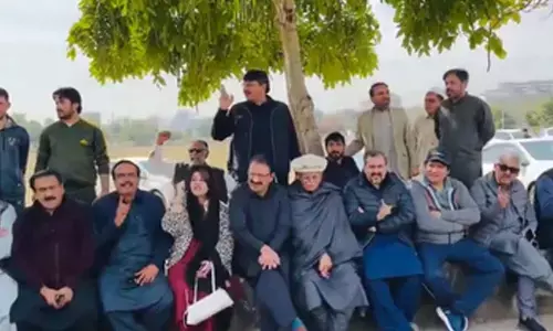 Pakistan: Protests by oppn alliance enters fifth day, PTI vows to continue sit-in