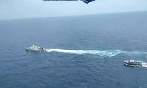 Coast Guard, Gujarat ATS Seize Drugs Worth Crores; Detain Two Pakistani Nationals