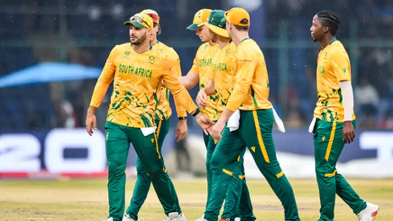 T20 WC: SA go into Super 8s as unbeaten side with win over UAE (Ld)