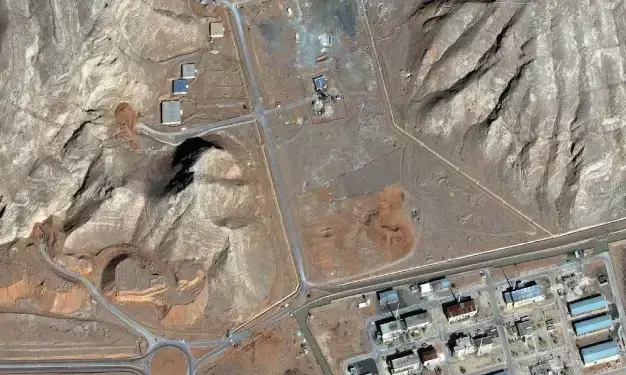 Iran Builds Concrete Shield at Military Site Amid Rising US Tensions