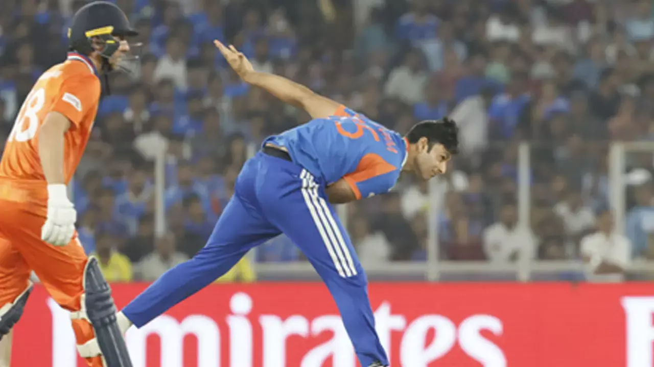 T20 WC: Hes got a lot of skill with the ball, says Morkel on Shivam Dubes bowling