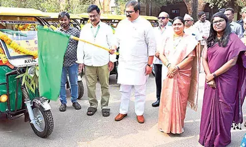 Electric autos distributed to support sanitation