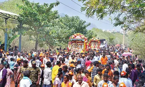 Spiritual fervour marks Kailasagiri Giri Pradakshina in Srikalahasti