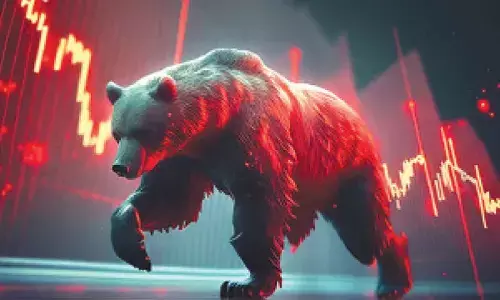 Markets tumble nearly 1.5% on heavy selling in blue-chip stocks