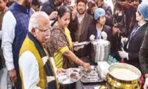 Govt opens 25 Atal canteens; each to serve 1K meals/day