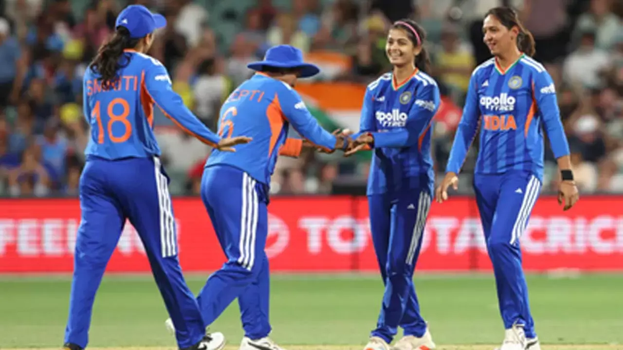 T20I series: Mandhana, Shreyanka shine as India beat Australia by 17 runs in 3rd match, seal series 2-1