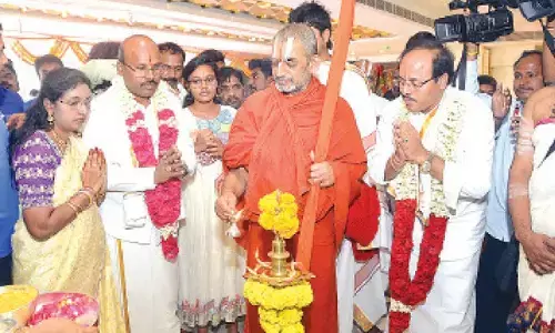 Chinna Jeeyar Swamiji performs puja at Vysyaraju Jewellers