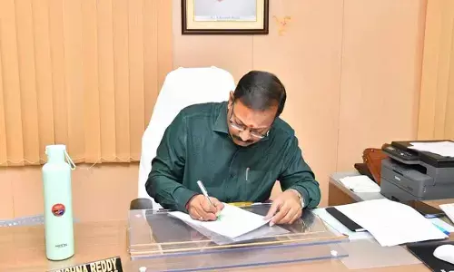 Malkajgiri Commissioner cracks down on waste, tax arrears