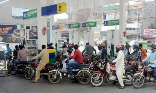 Pakistans gas sector suffers Rs 30 billion annual losses due to theft, inefficiencies Pakistans gas sector suffers Rs 30 billion annual losses due to theft, inefficiencies