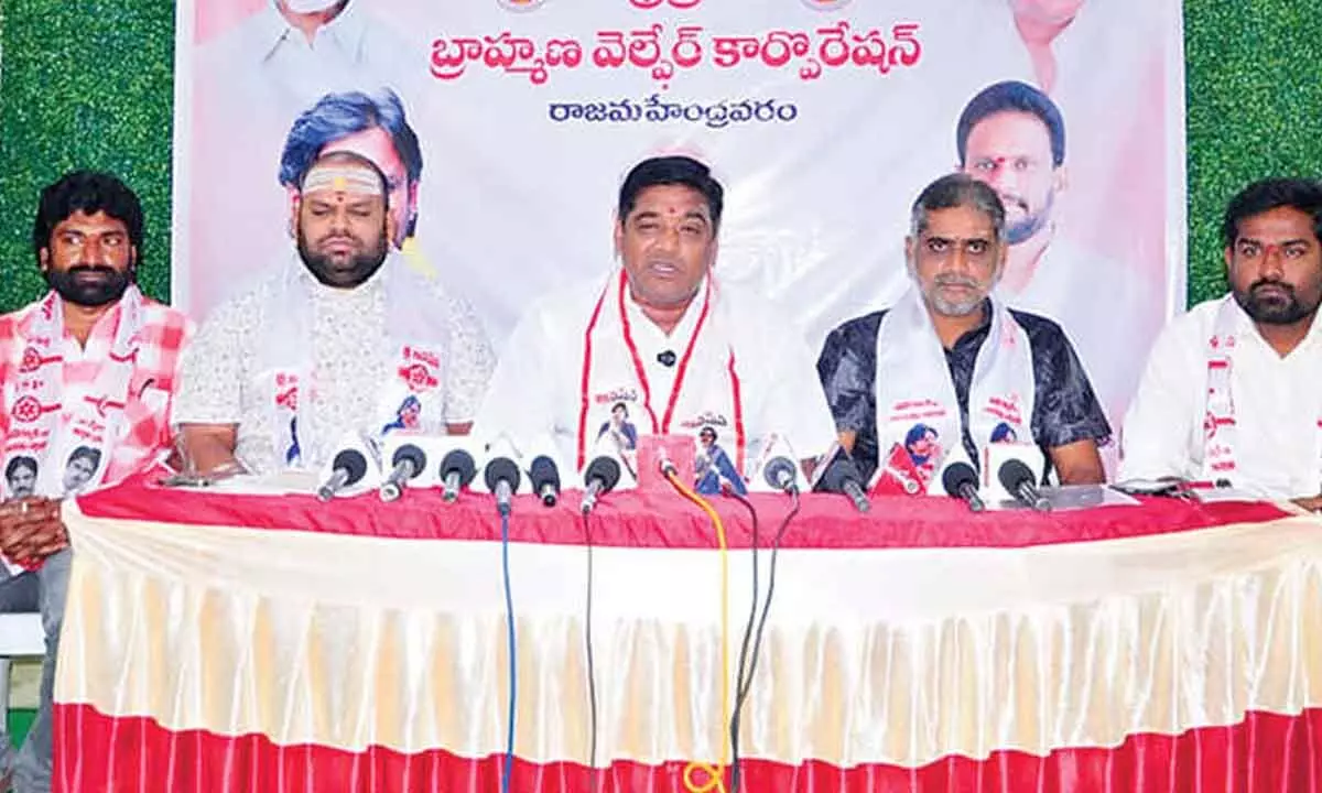 Alliance govt committed to Brahmin Welfare: Corporation director Murthy Alliance govt committed to Brahmin Welfare: Corporation director Murthy