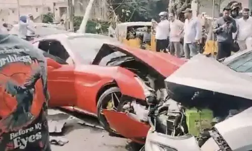 Ferrari car crashes into vehicles in Jubilee Hills, no casualties
