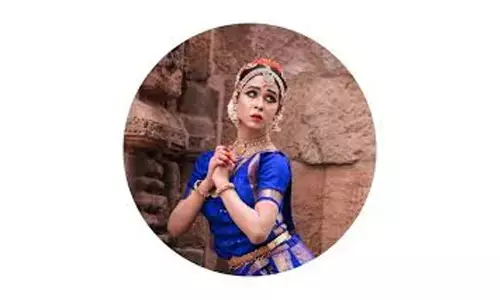 In the shadow of a legend