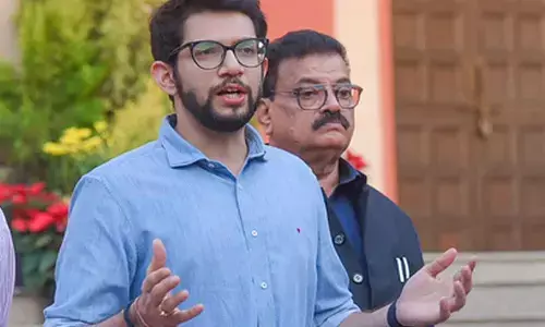 Aaditya Thackeray seeks week-long halt on construction amid Mumbai smog