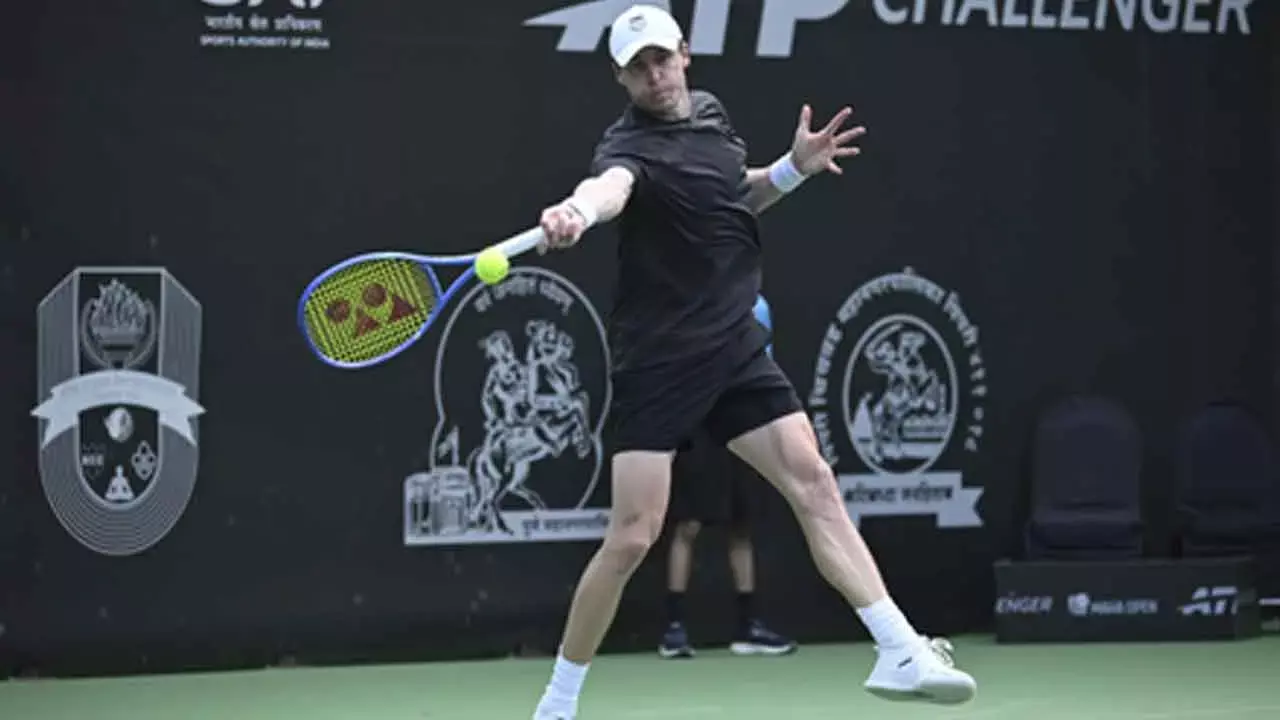 Ivashka stuns top seed Gomez; Shimizu, Gray, and Ajdukovic advance in Maha Open ATP Challenger